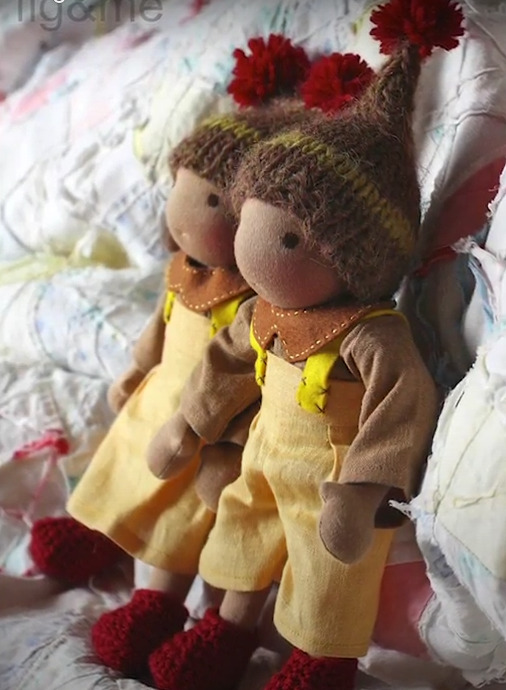 Serija podrobnih posnetkov o šivanju Hansel in Gretel (Janka in Metke)